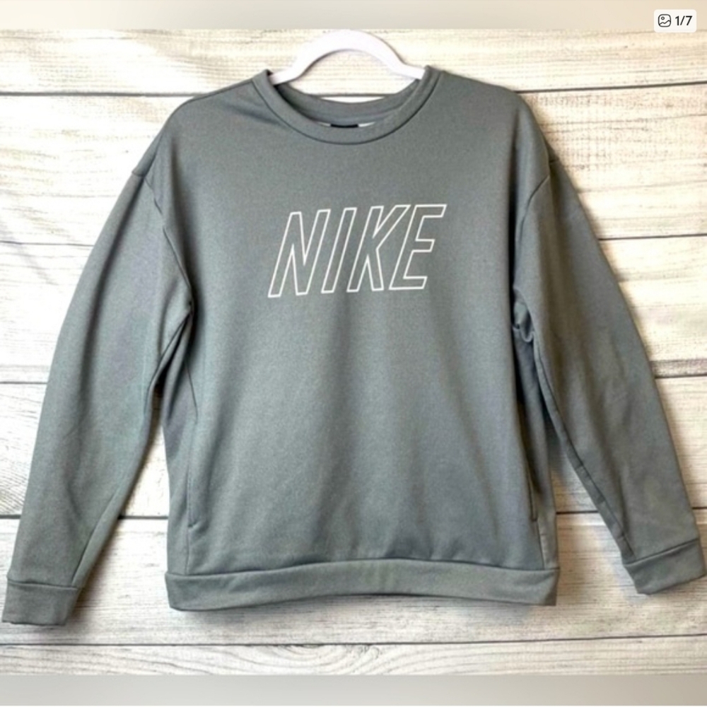 Nike Crewneck Pullover Pockets